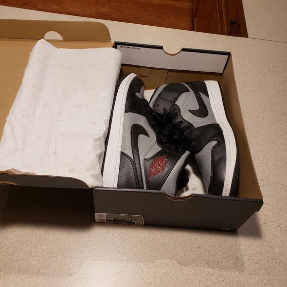 Men\'s Air Jordan 1 Mid main image 7